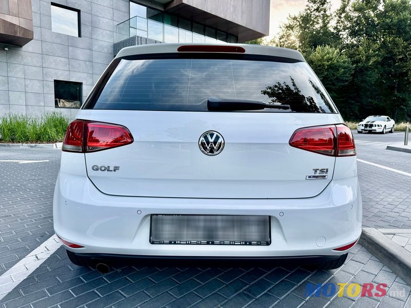 2015' Volkswagen Golf photo #5