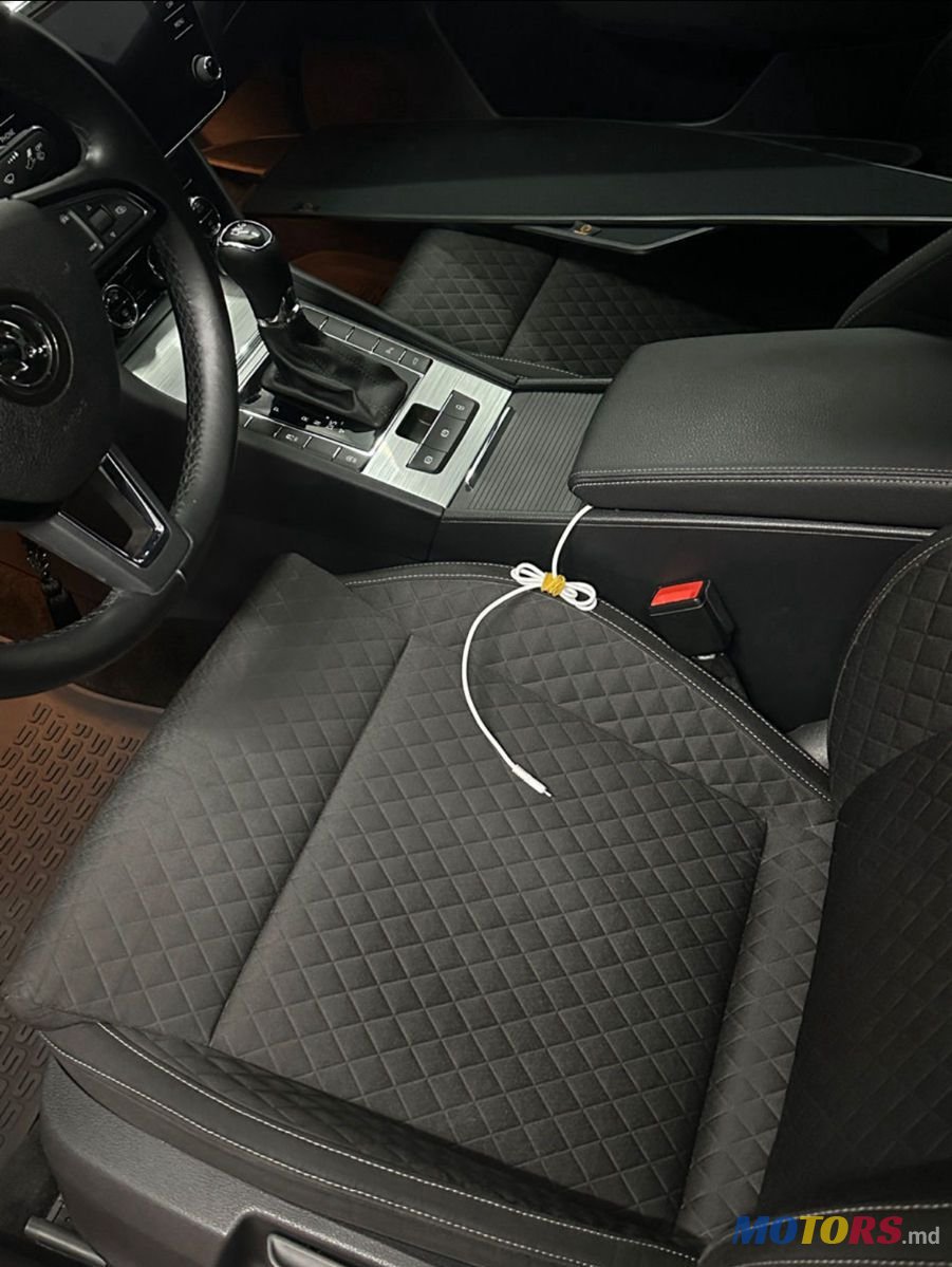 2020' Skoda Superb photo #5