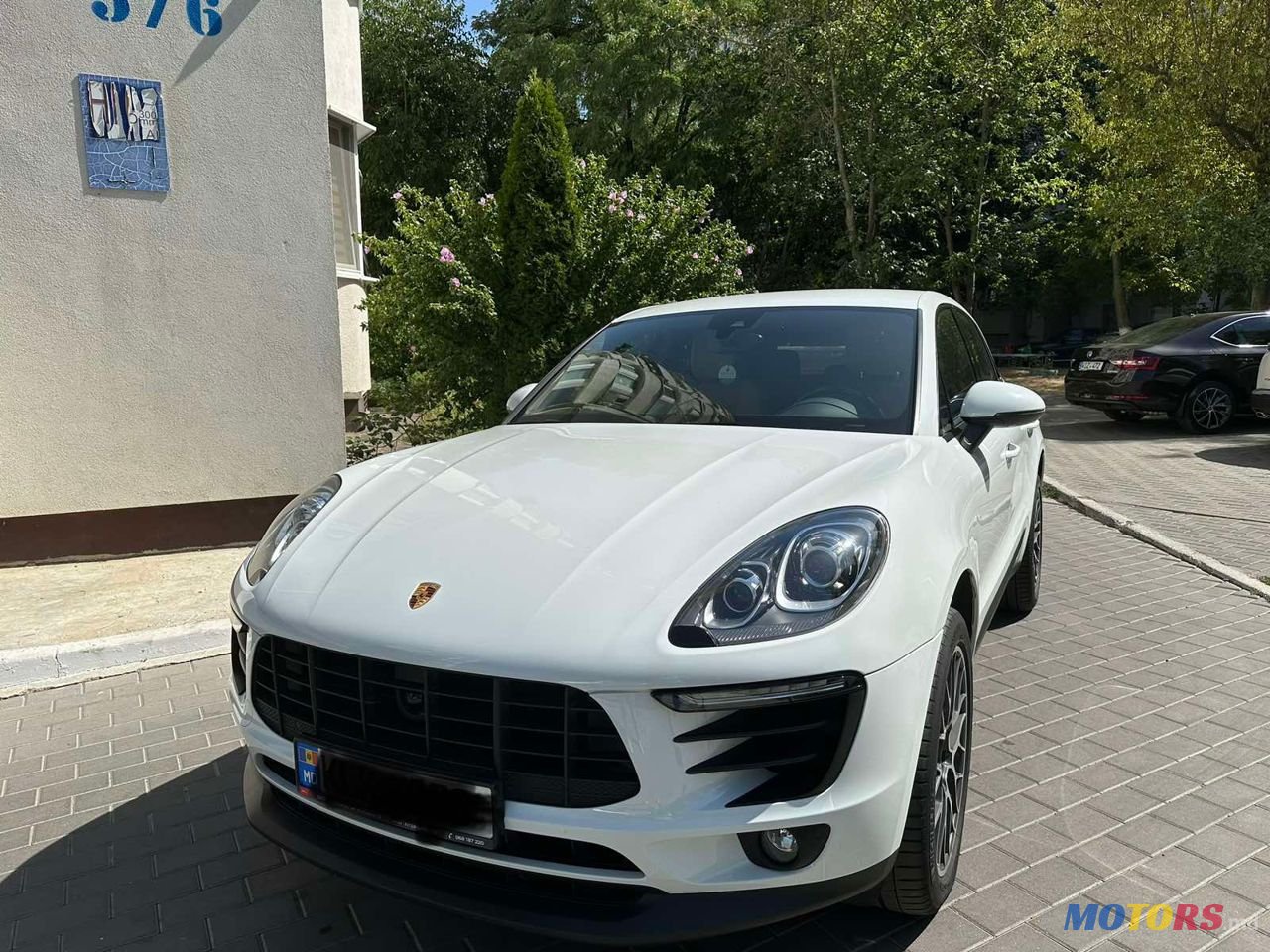 2017' Porsche Macan photo #1