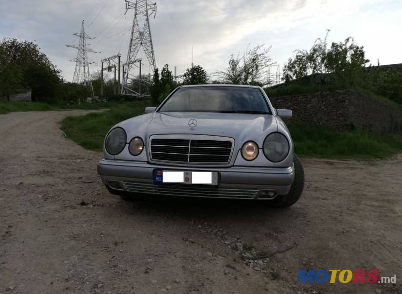 1999' Mercedes-Benz E photo #1