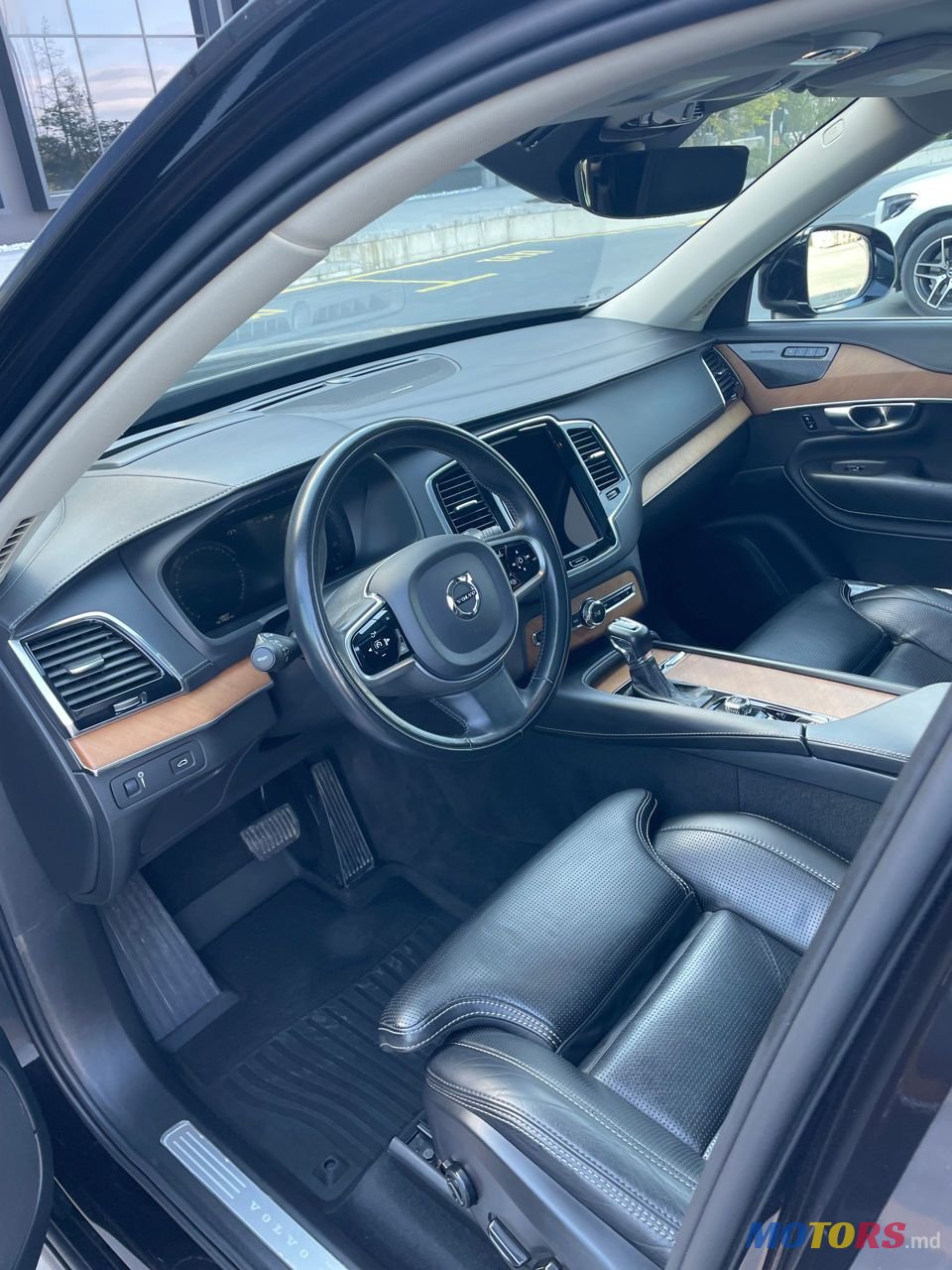 2020' Volvo XC90 photo #3