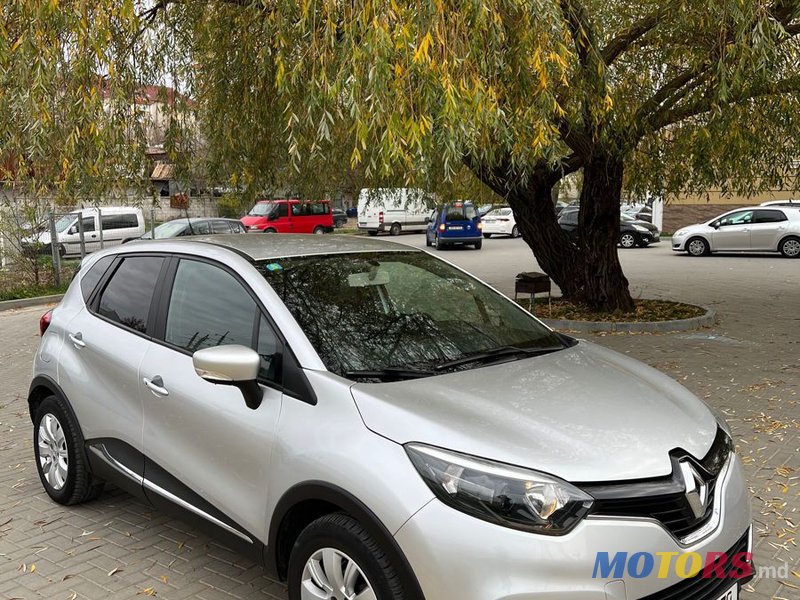 2013' Renault Captur photo #5