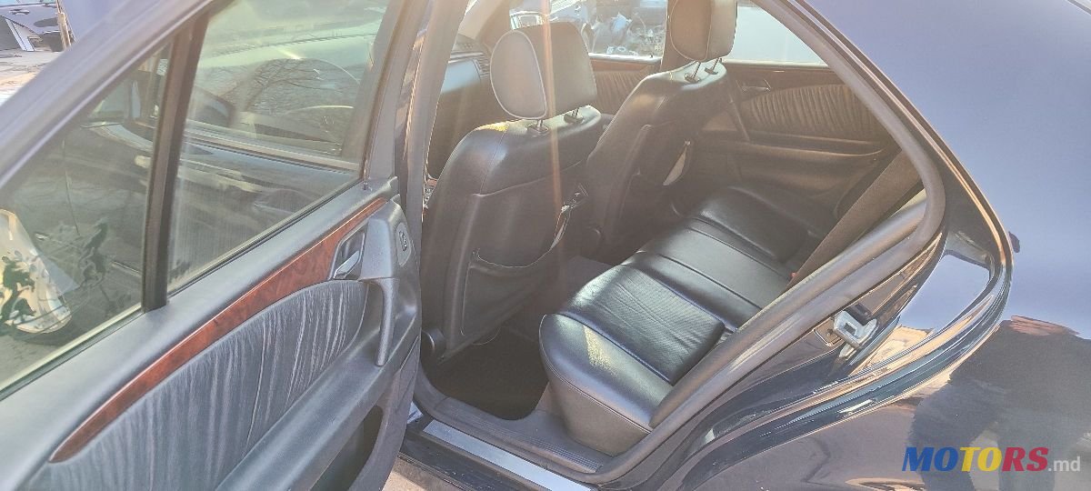 2001' Mercedes-Benz E-Class photo #5