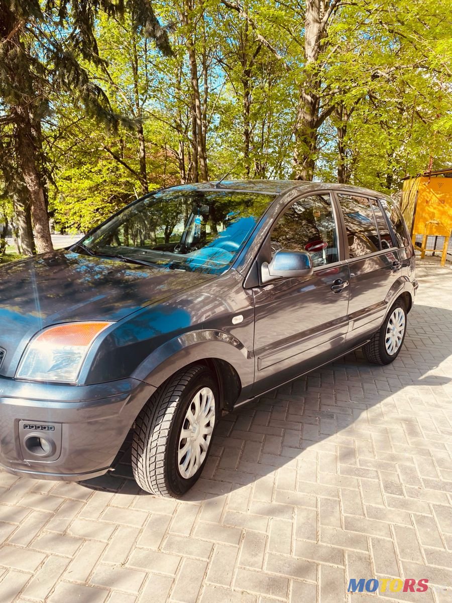 2010' Ford Fusion photo #1