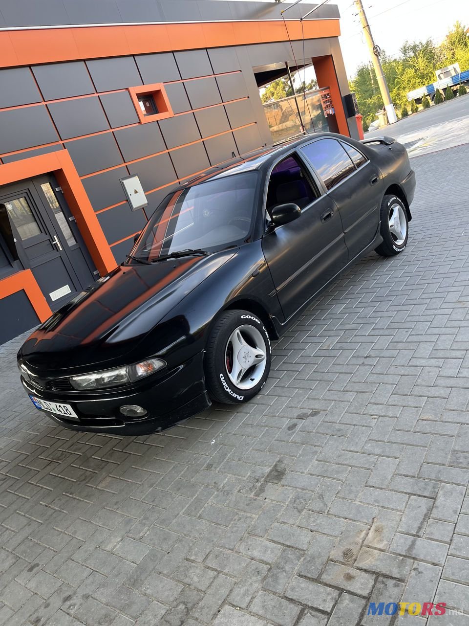 1994' Mitsubishi Galant photo #5