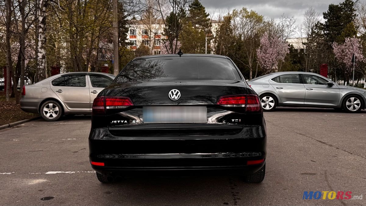 2016' Volkswagen Jetta photo #2