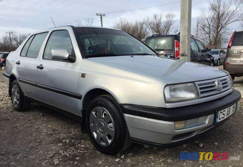 1993' Volkswagen Vento photo #1