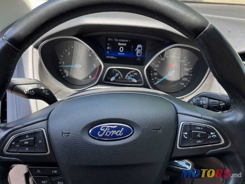 2016' Ford Focus photo #6