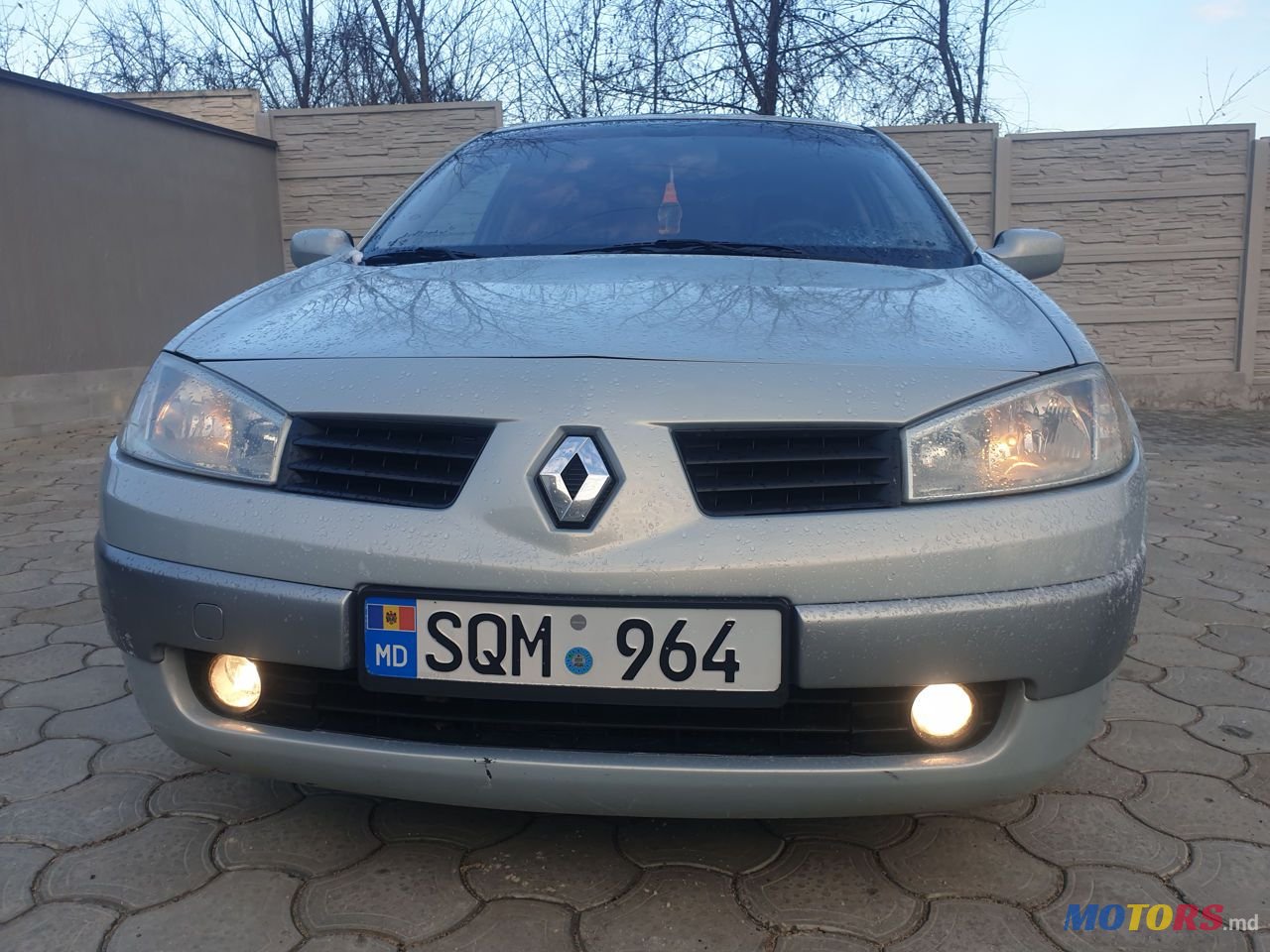 2004' Renault Megane photo #1