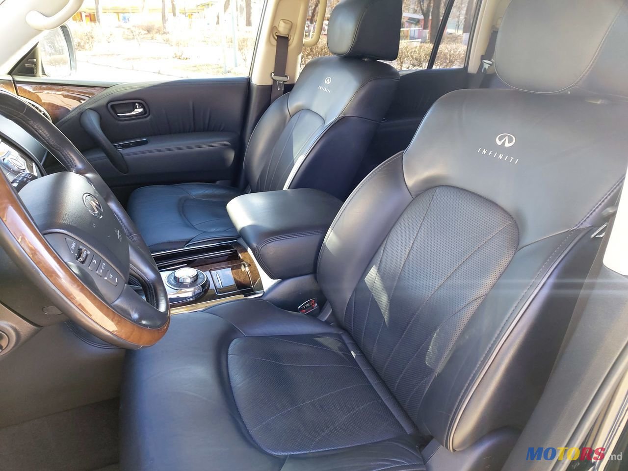 2015' Infiniti Qx80 photo #5