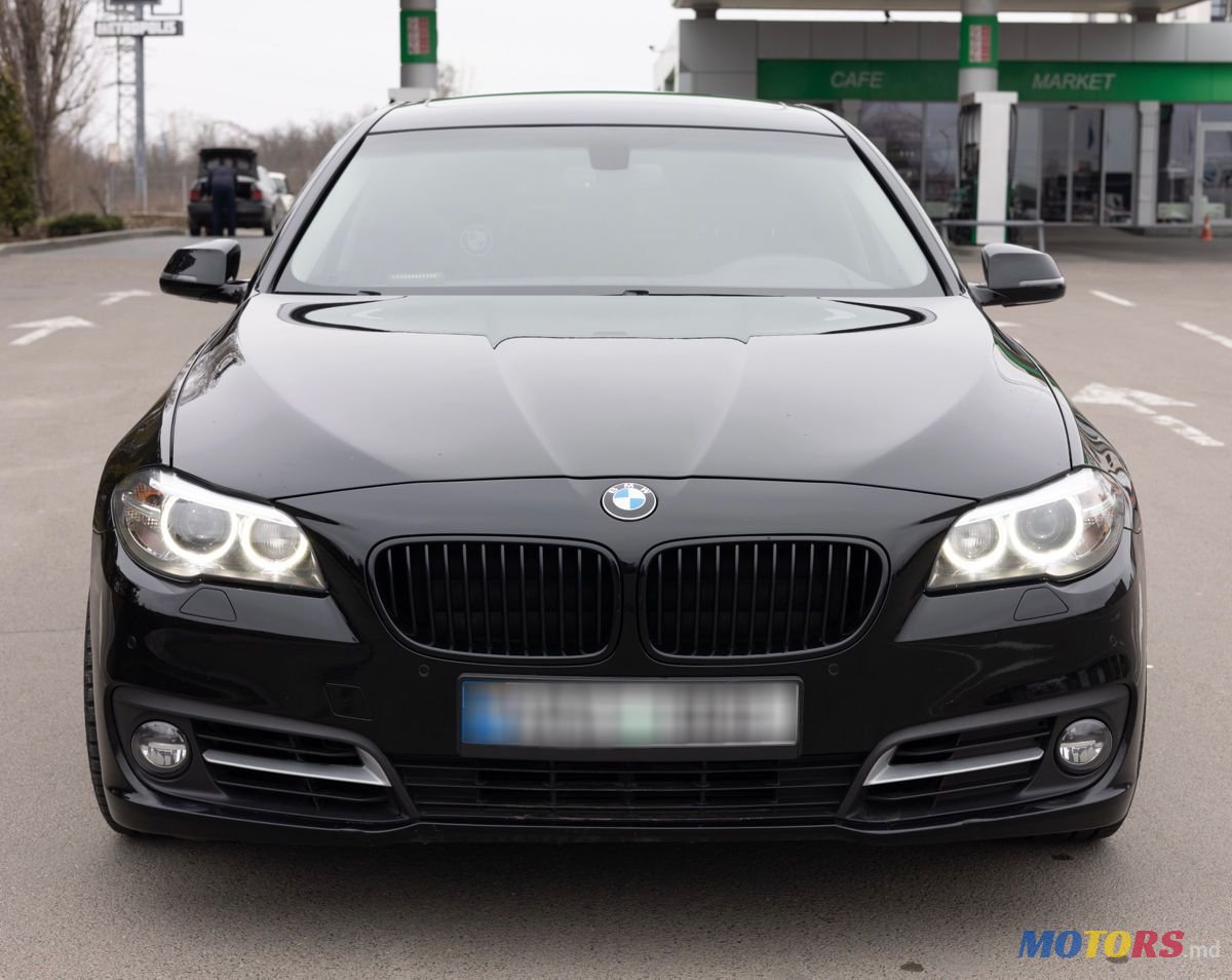 2016' BMW 5 Series photo #1