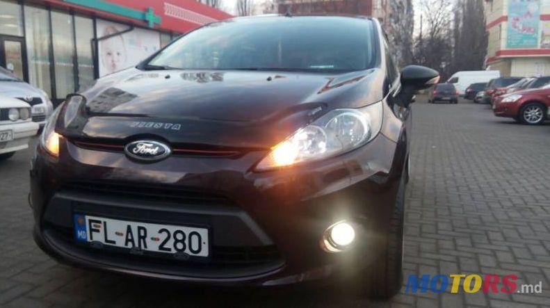 2011' Ford Fiesta photo #6