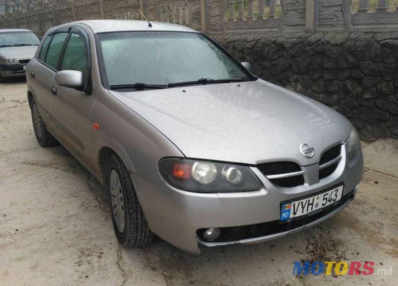 2005' Nissan Almera photo #1