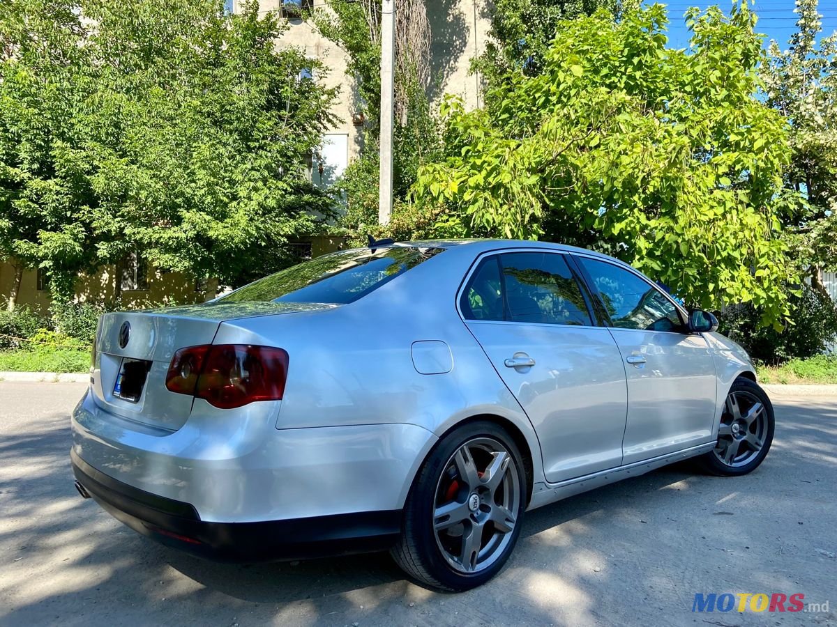 2007' Volkswagen Golf photo #4