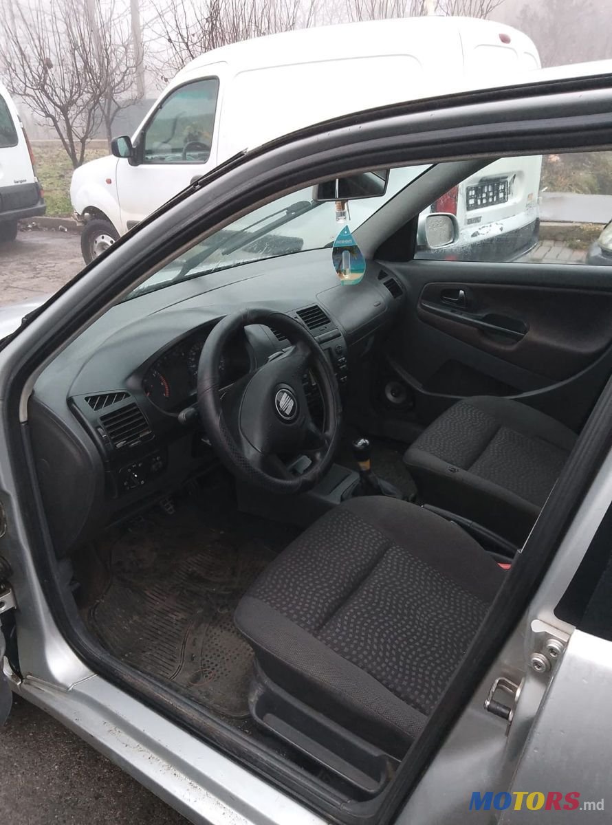 2002' SEAT Cordoba photo #4