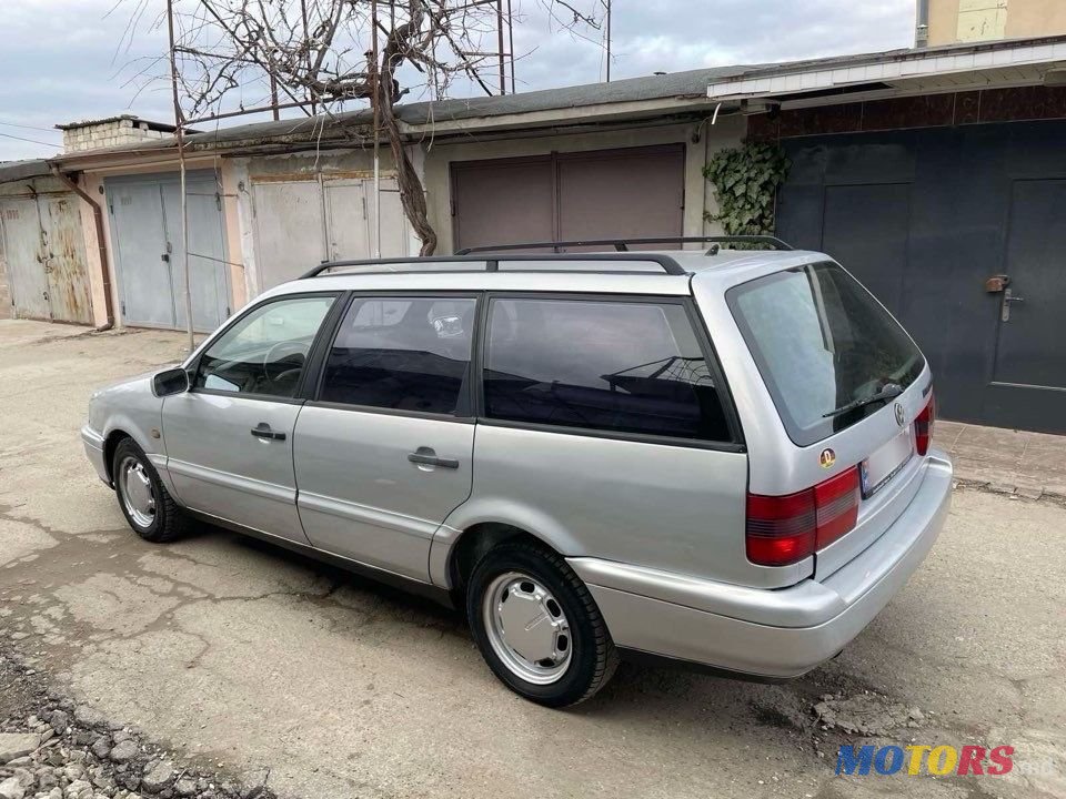 1996' Volkswagen Passat photo #4