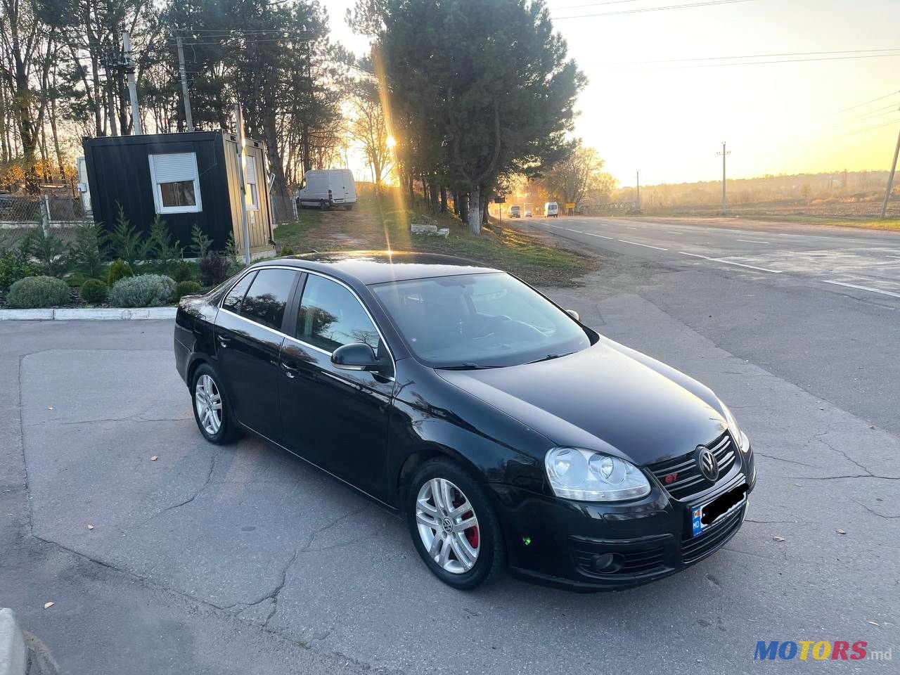 2009' Volkswagen Jetta photo #2