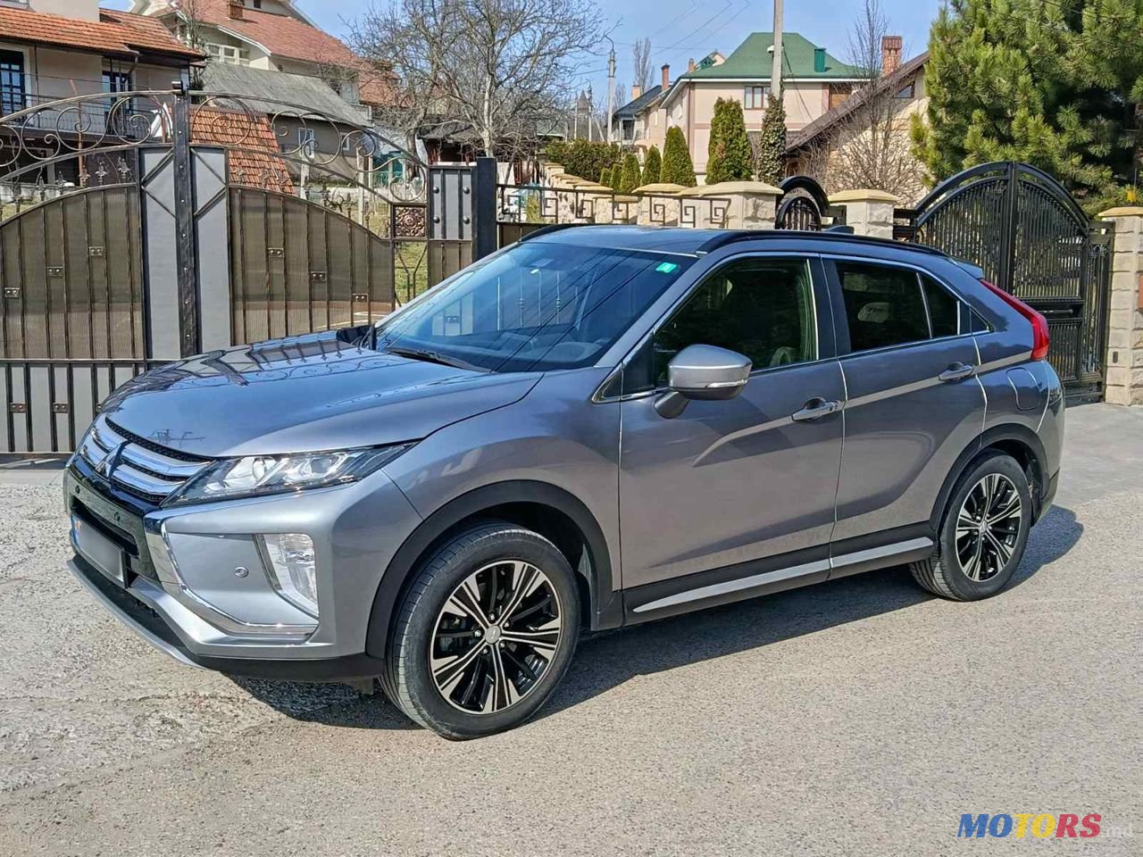 2019' Mitsubishi Eclipse Cross photo #3