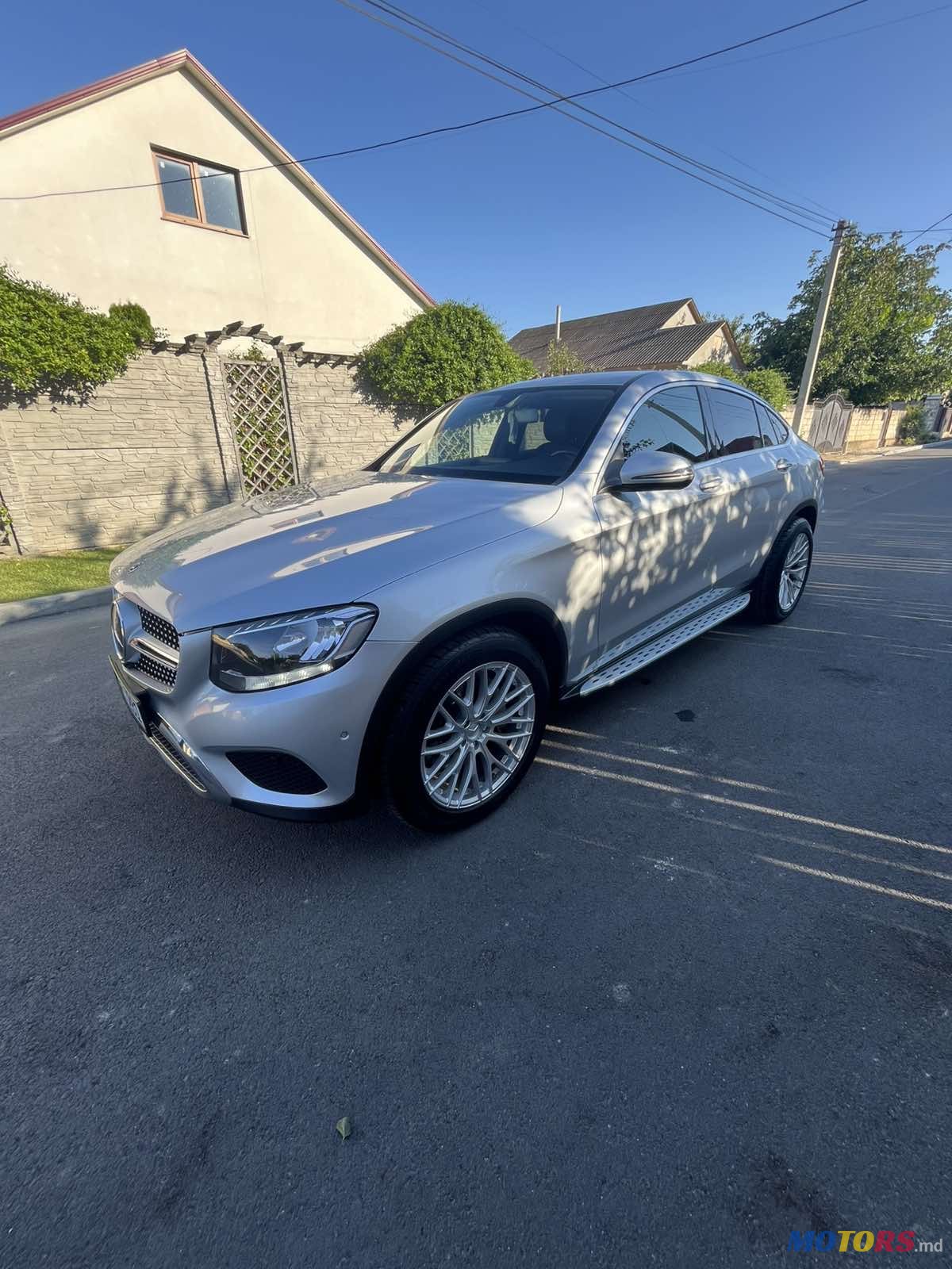 2017' Mercedes-Benz GLC 220 Coupe photo #3