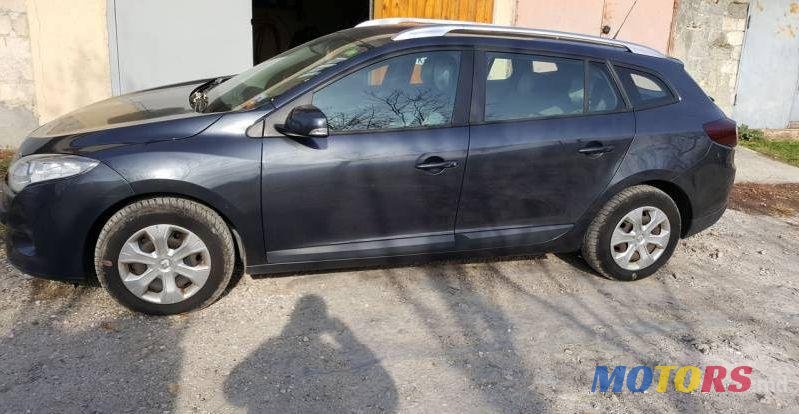 2009' Renault Megane photo #1