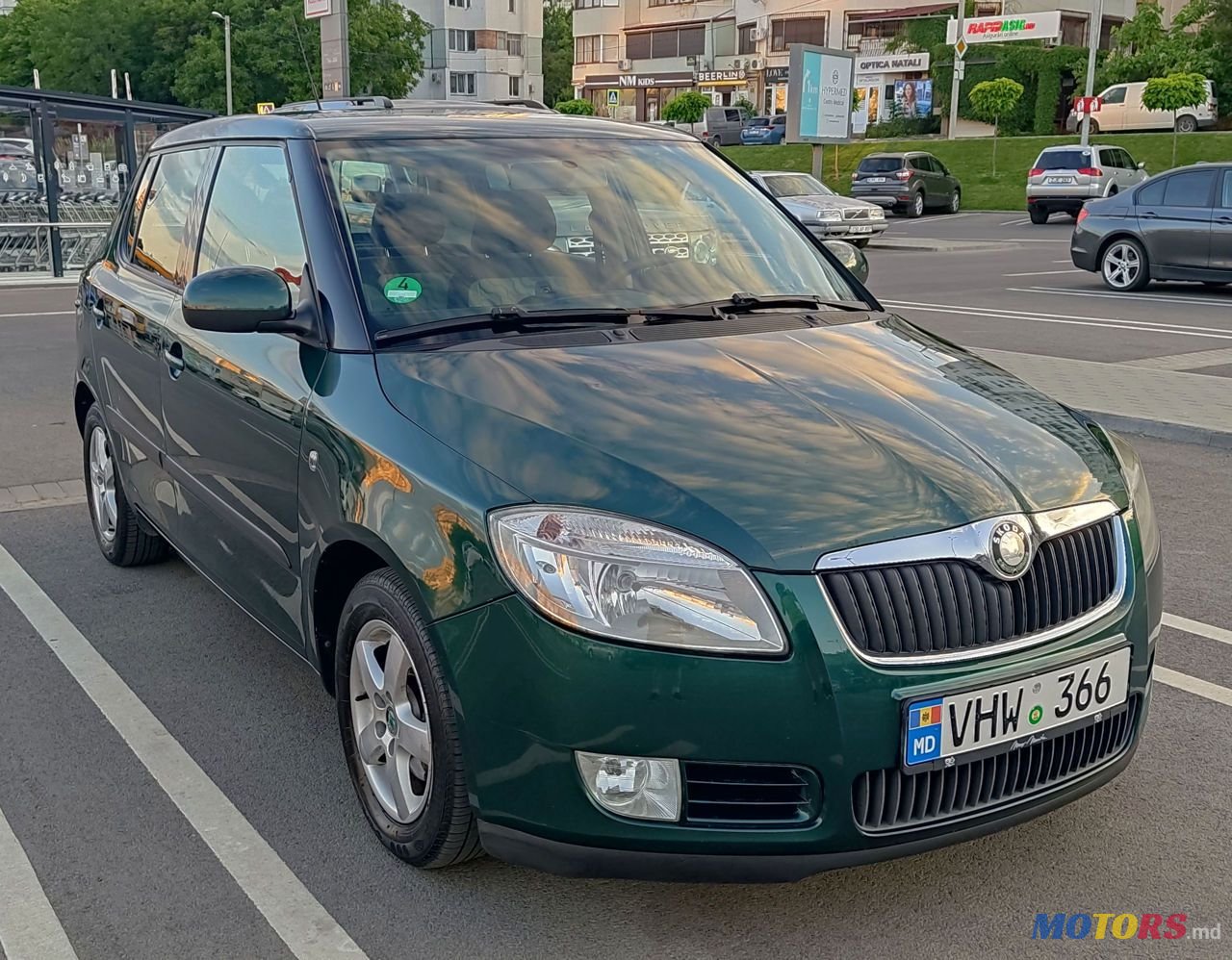 2008' Skoda Fabia photo #2