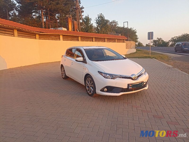 2016' Toyota Auris photo #1