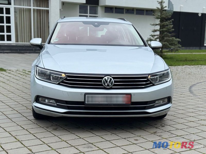2018' Volkswagen Passat photo #1