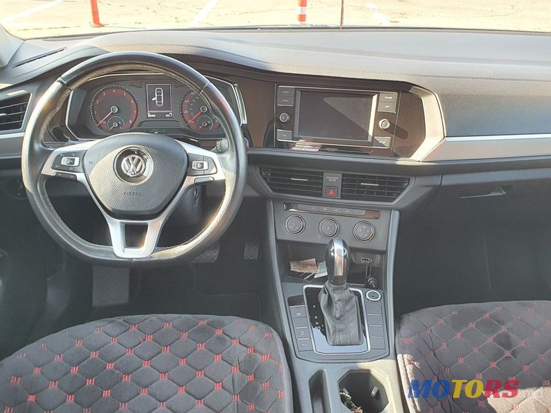 2019' Volkswagen Jetta photo #4