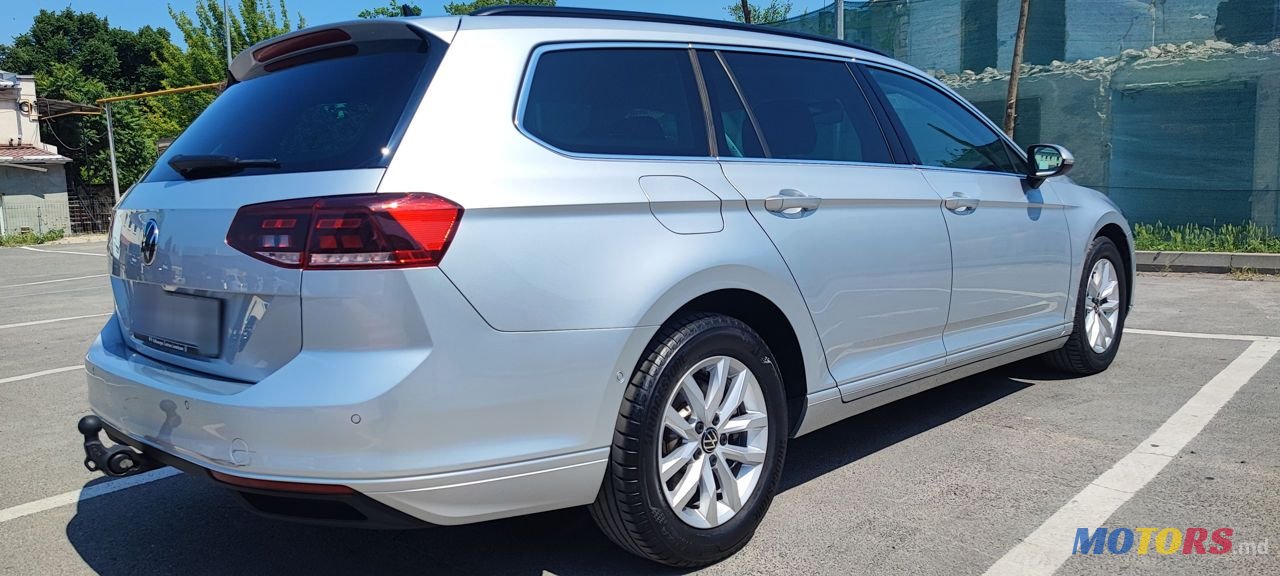 2020' Volkswagen Passat photo #6