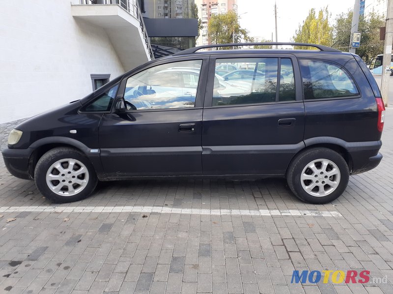 2004' Opel Zafira photo #3