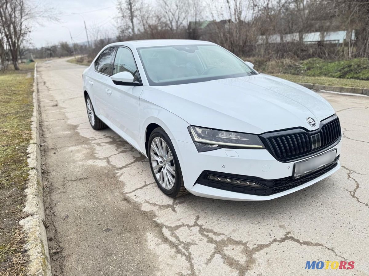 2021' Skoda Superb photo #2