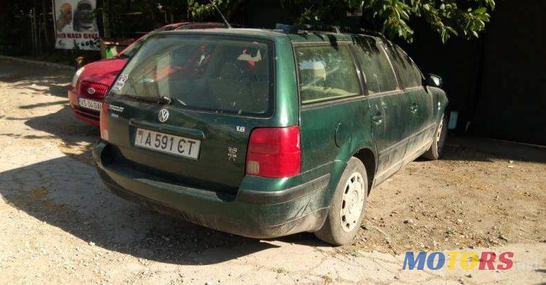 2000' Volkswagen Passat photo #1