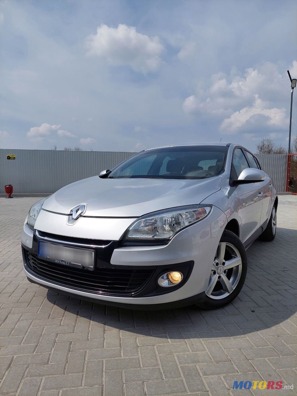 2013' Renault Megane photo #1