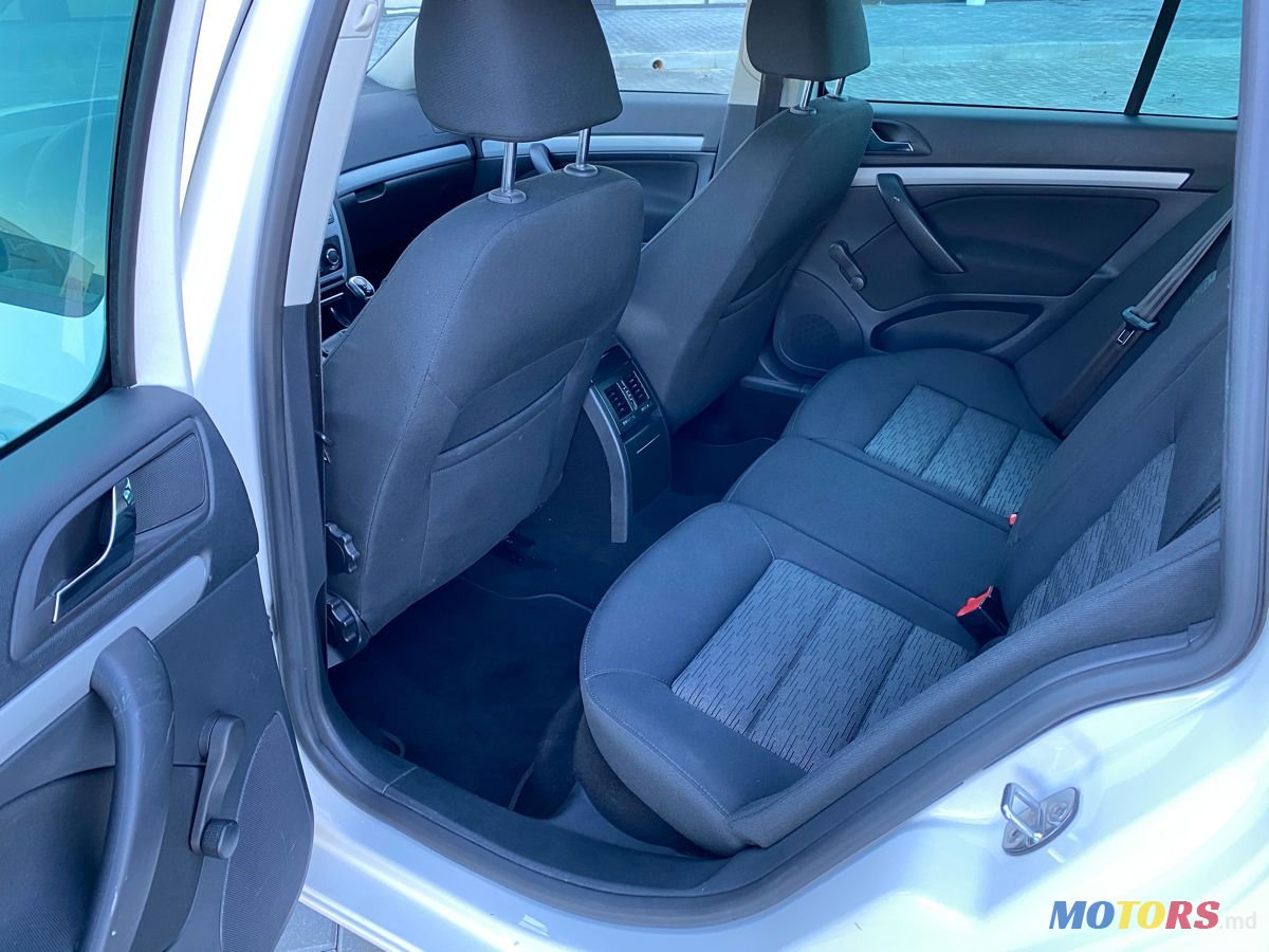 2011' Skoda Octavia photo #4