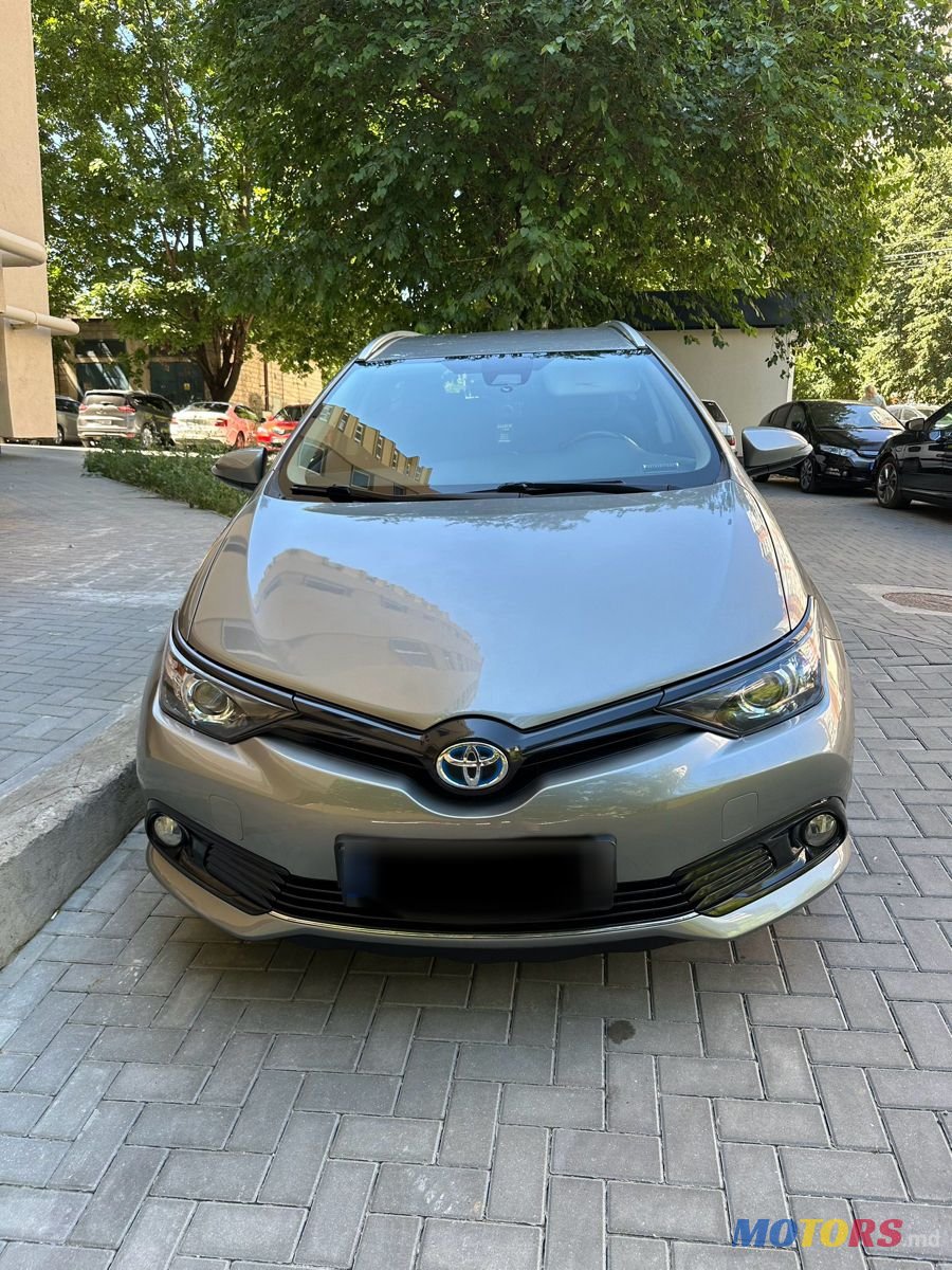 2018' Toyota Auris photo #3