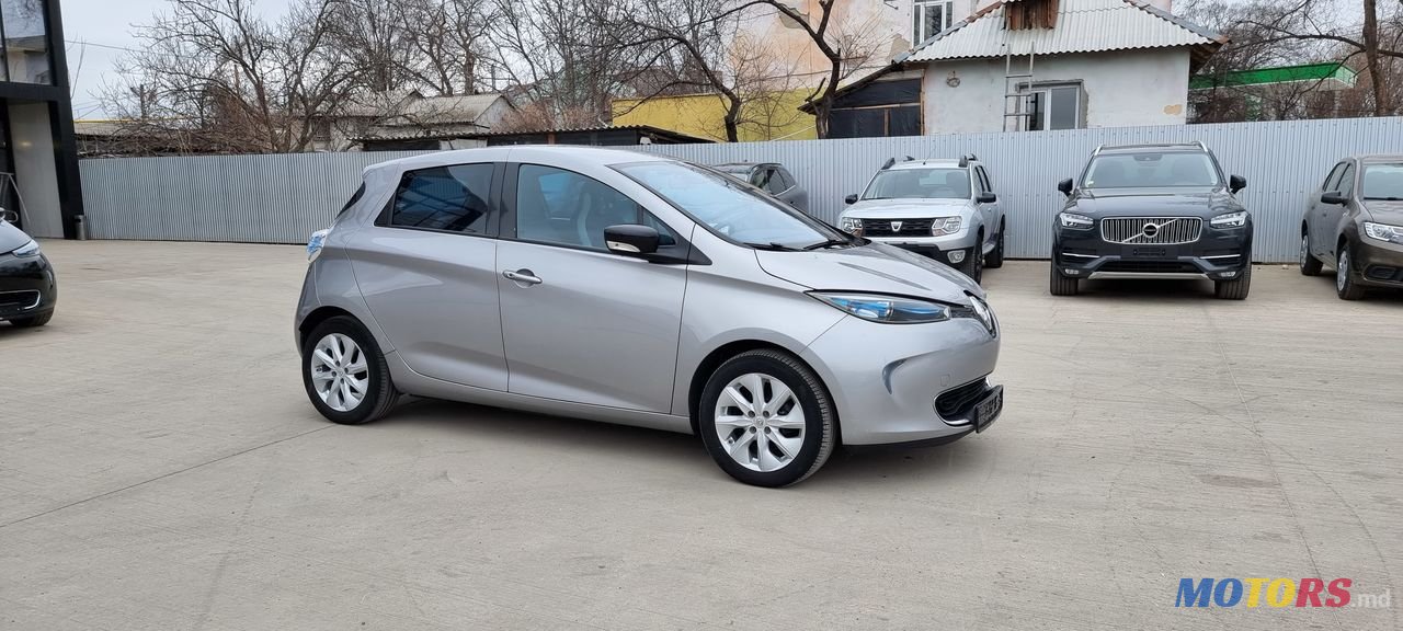 2015' Renault Zoe photo #6
