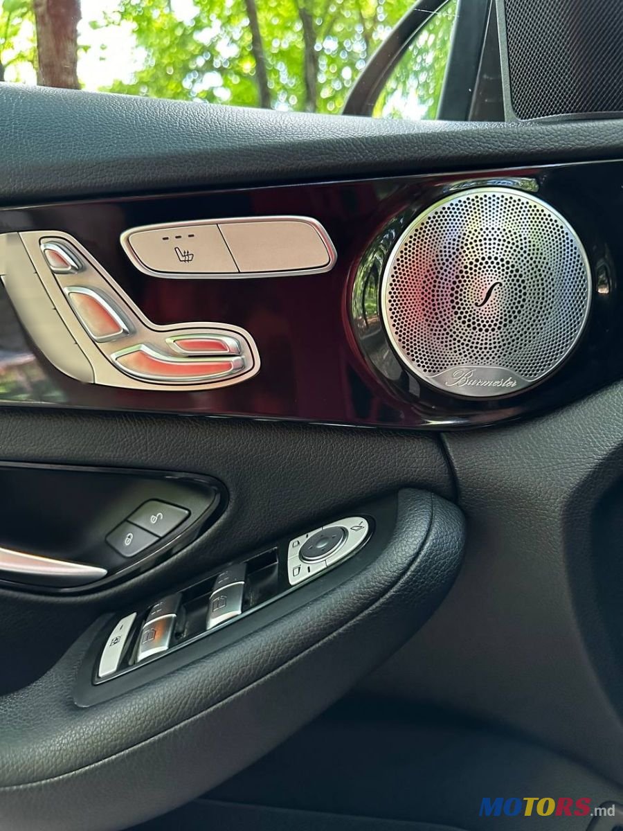 2017' Mercedes-Benz C-Class photo #5