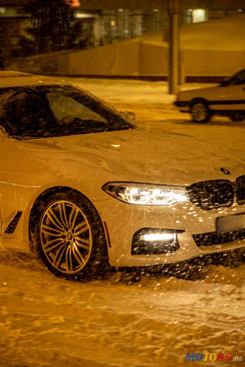 2017' BMW 5 Series photo #3