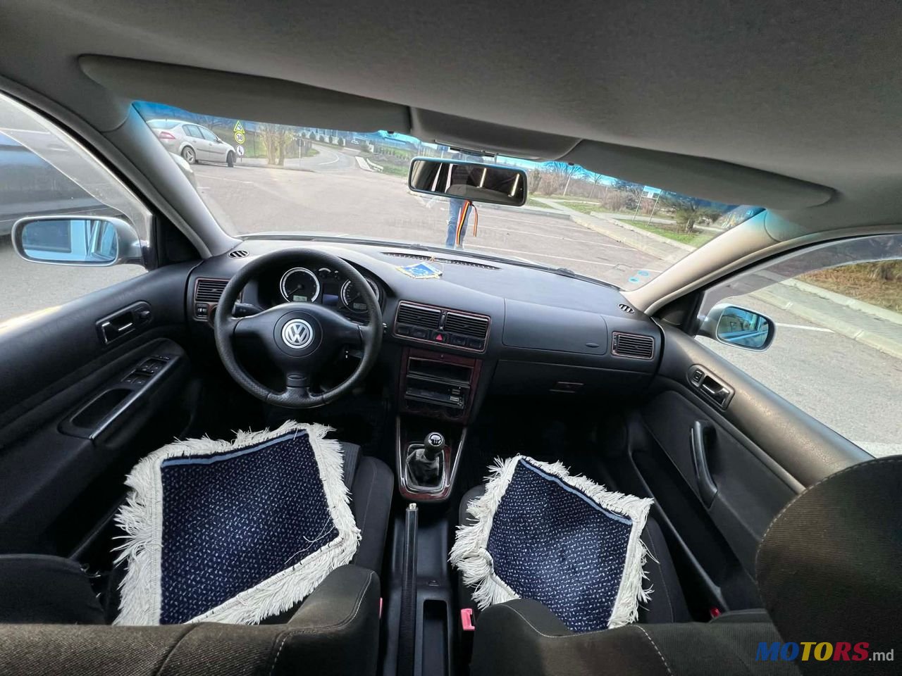 2003' Volkswagen Golf photo #1