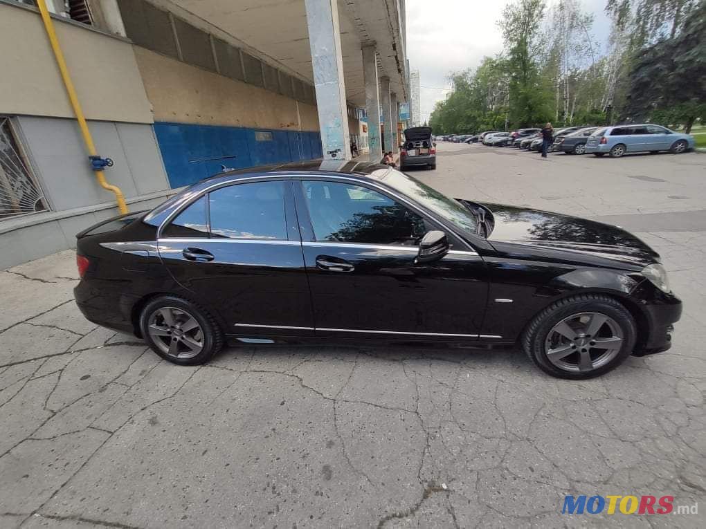 2011' Mercedes-Benz C Класс photo #2
