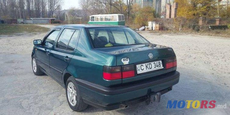 1996' Volkswagen Vento photo #2