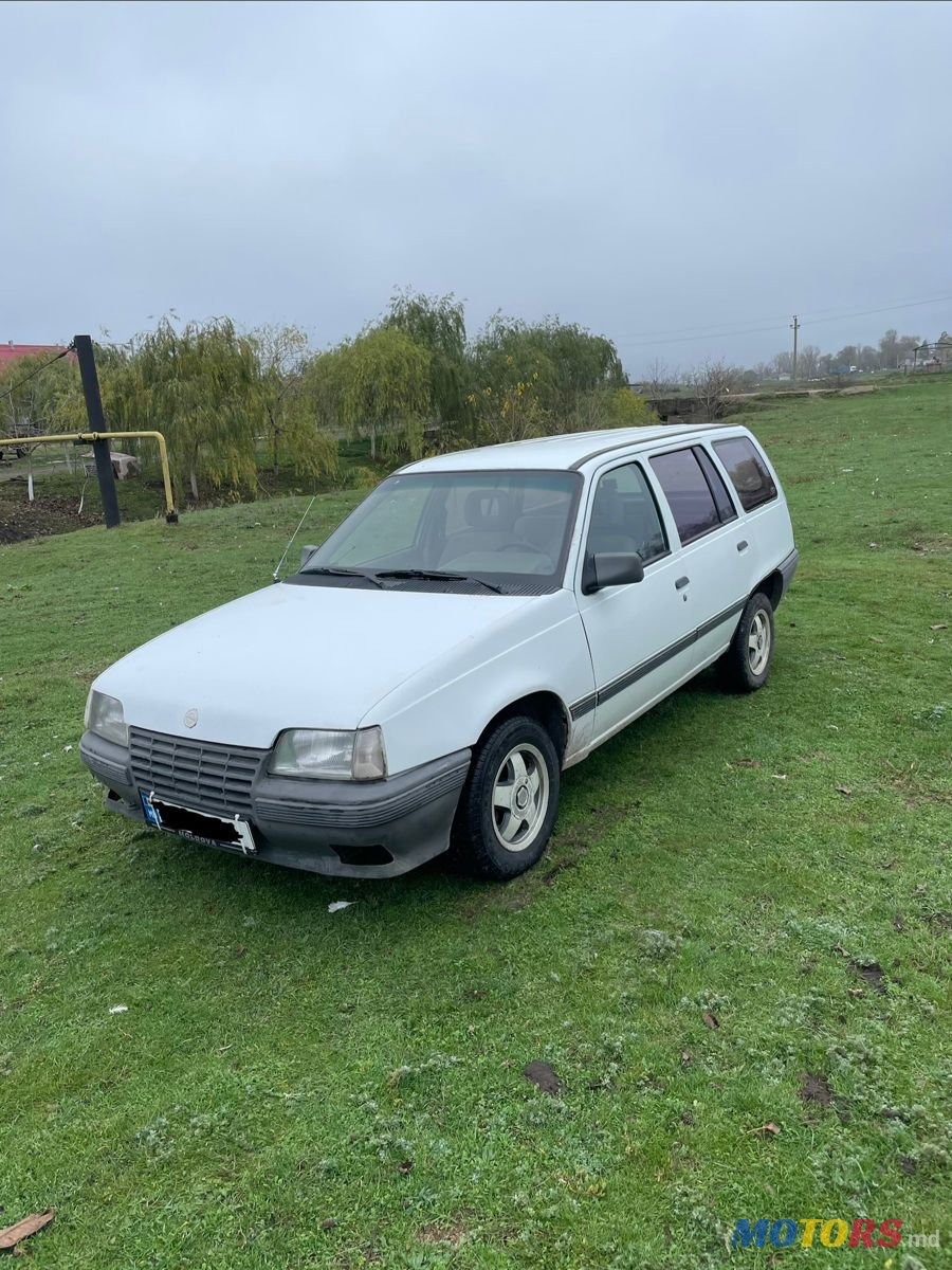 1990' Opel Kadett photo #1
