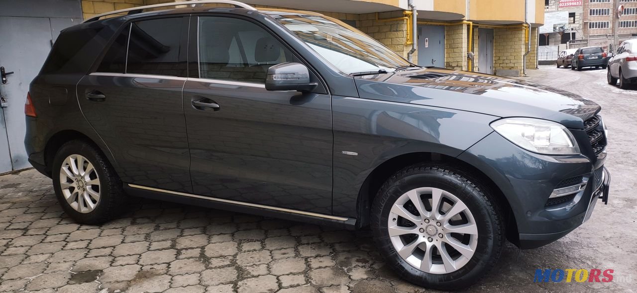 2012' Mercedes-Benz M Класс photo #4