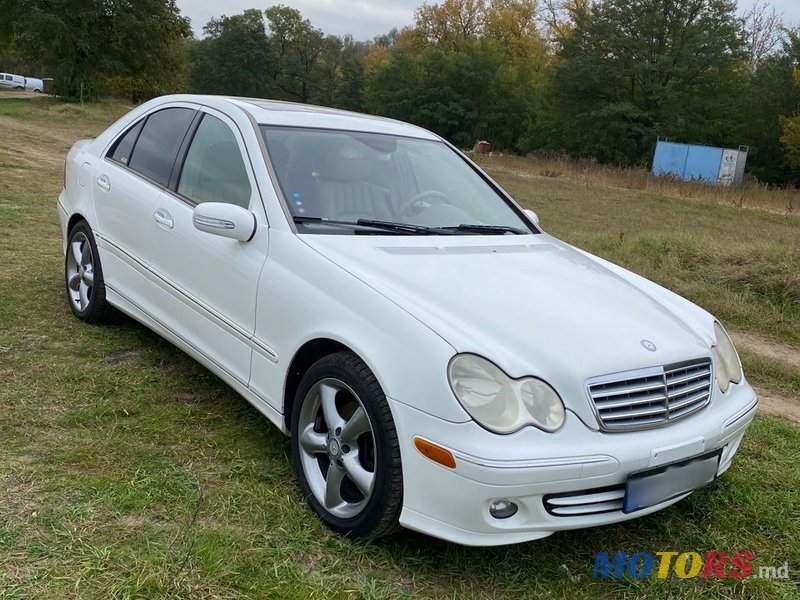 2006' Mercedes-Benz C-Class photo #4