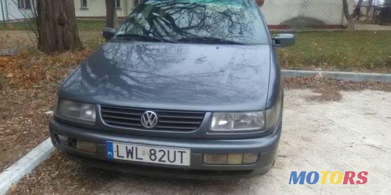 1995' Volkswagen Passat photo #3