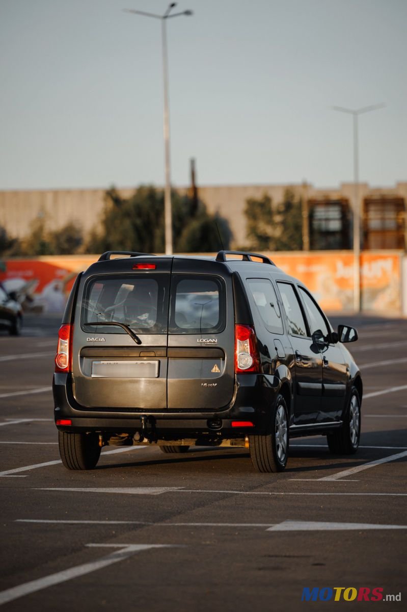 2008' Dacia Logan Mcv photo #4