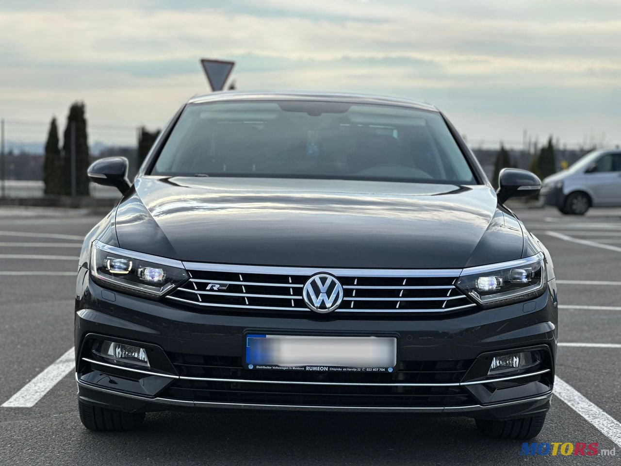 2018' Volkswagen Passat photo #3