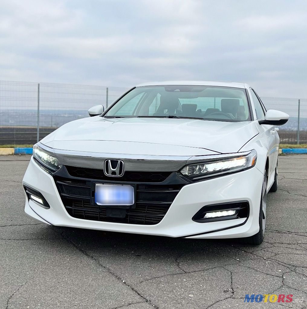 2018' Honda Accord photo #2