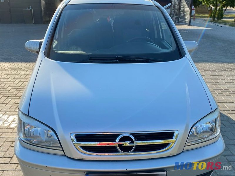 2005' Opel Zafira photo #4