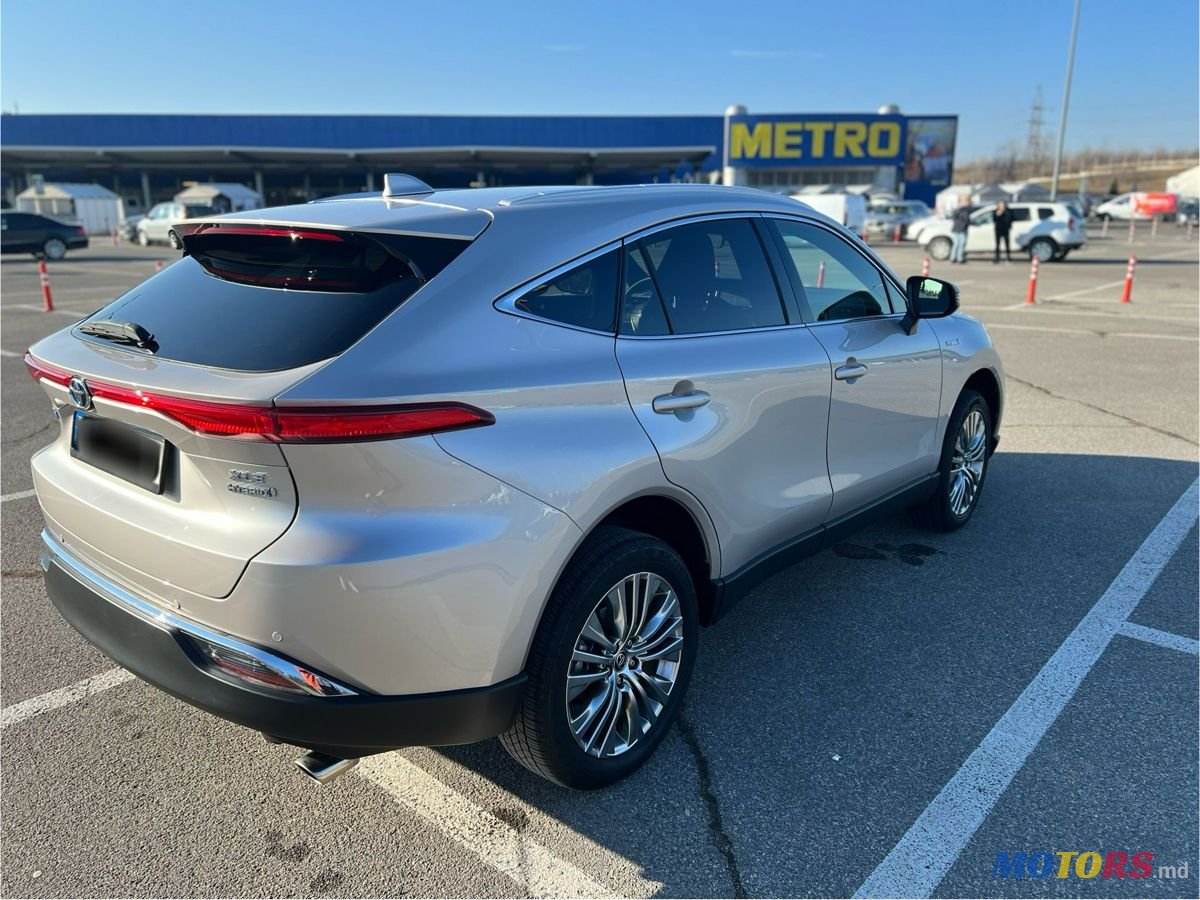 2022' Toyota Venza photo #6